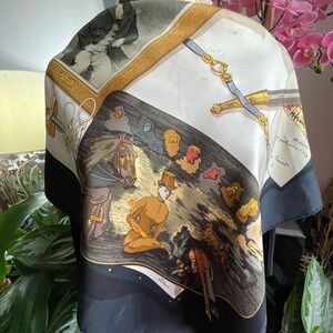 Thierry Hermès Women's Gold and White Silk Scarf.
